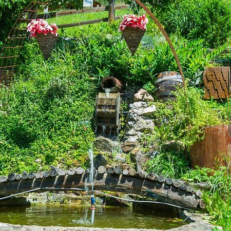 Casa Rustik Bucovina Villa Fundu Moldovei Exteriör bild