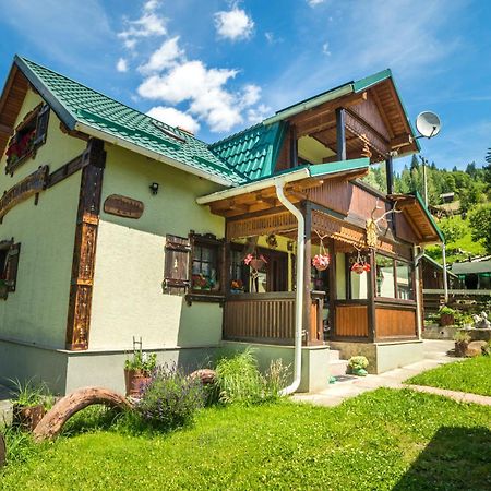 Casa Rustik Bucovina Villa Fundu Moldovei Exteriör bild